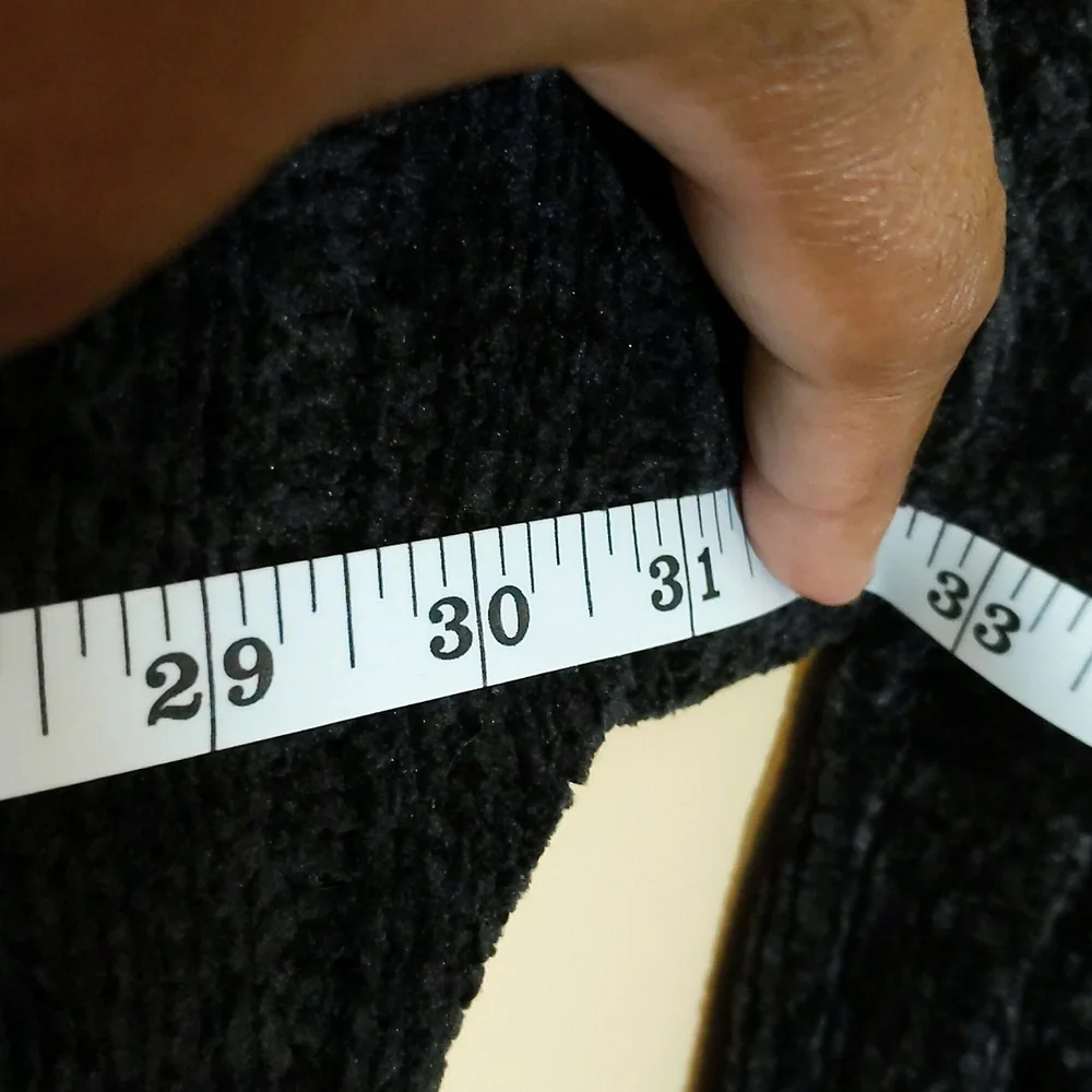 No Boundaries| Black Crew Neck Sweater Polyester made of 100% Recycled Materials - Picture 7 of 7